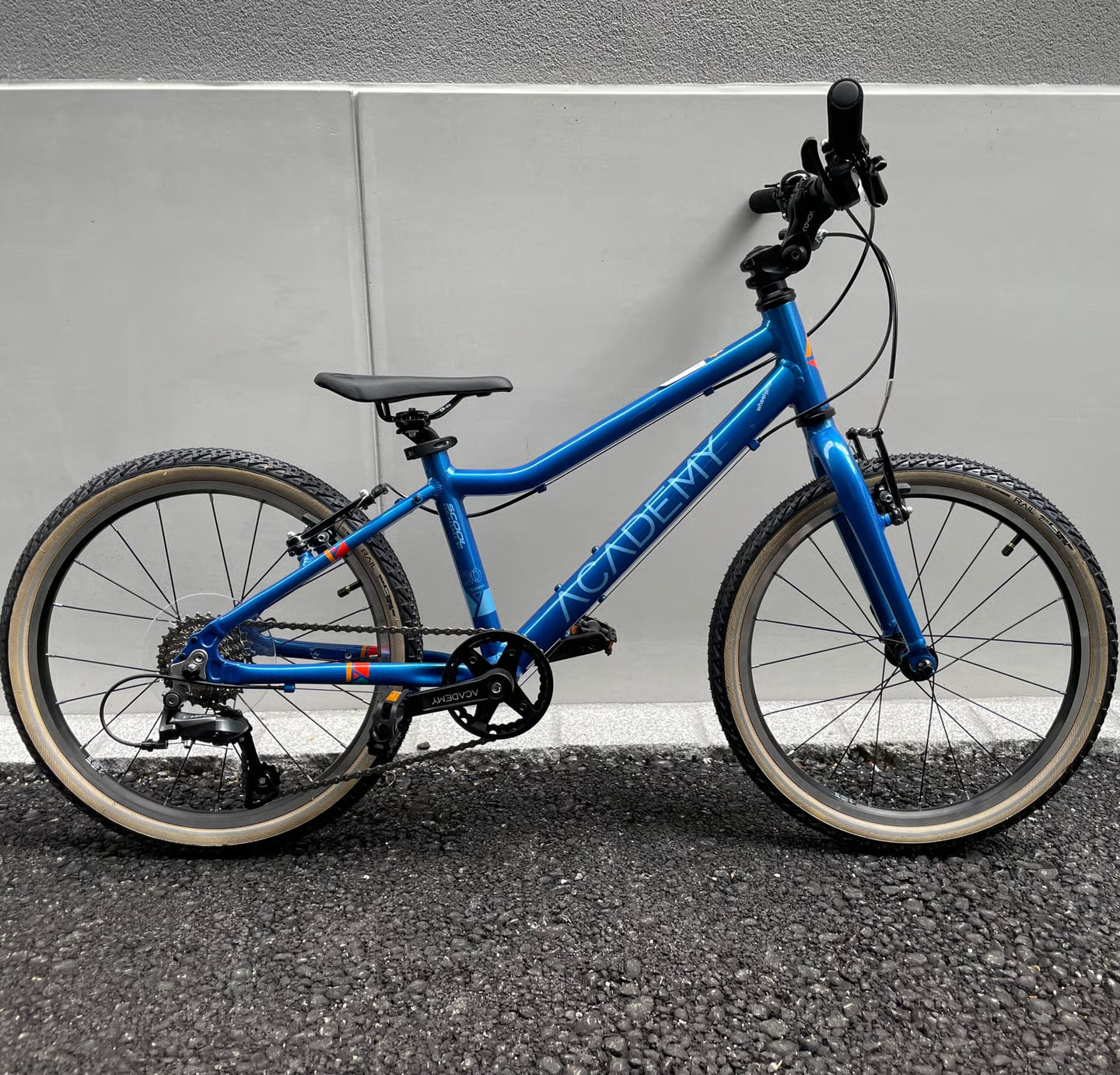 Academy Grade 4 20" Allrounder - Vermietung